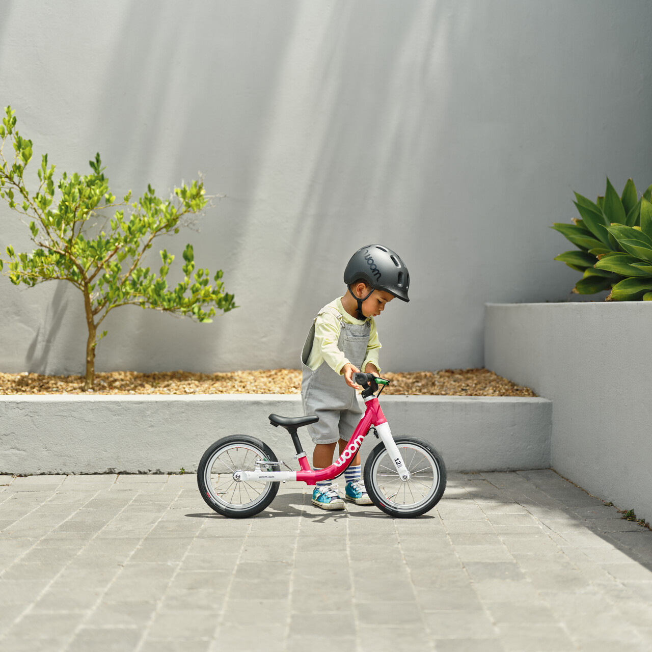 Go 1 Laufrad Hot Pink