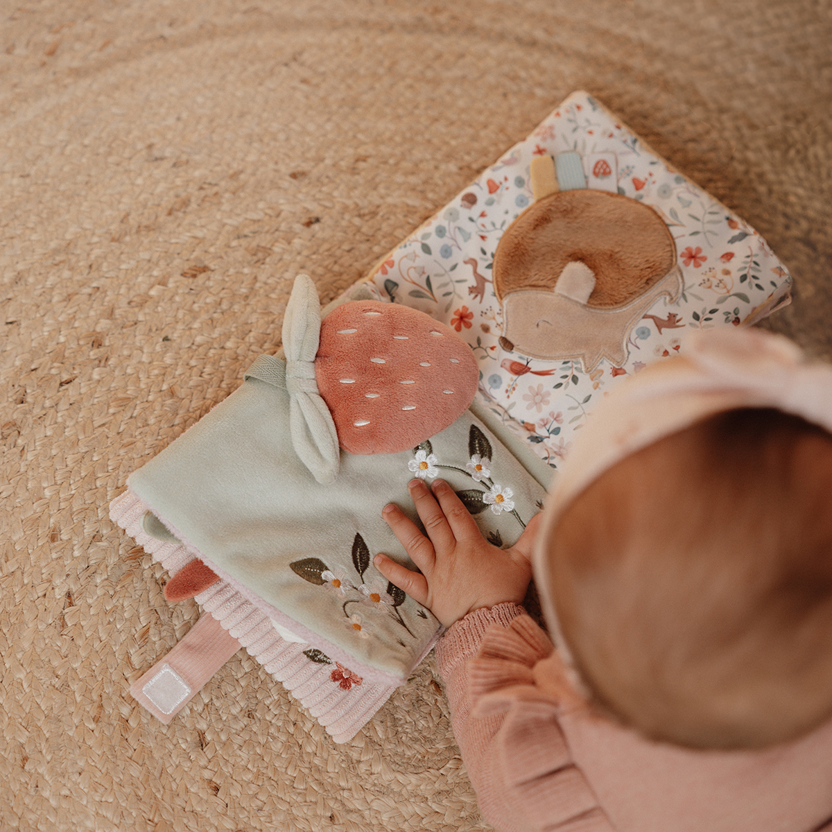 Stoffbuch mit Aktivitäten Fairy Garden
